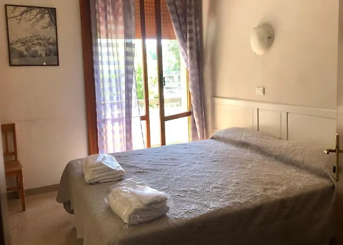 Hotel Sansovino Bed And Car Firenze